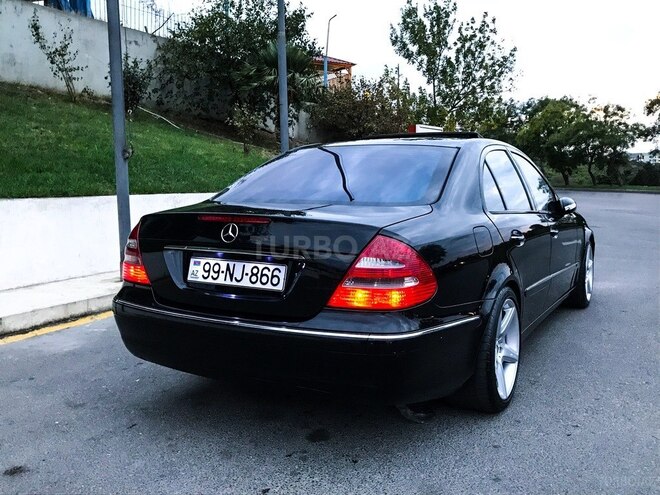 Mercedes E 320 2003, 223,000 km - 3.2 л - Bakı