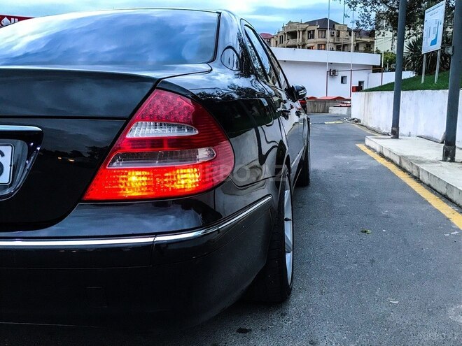 Mercedes E 320 2003, 223,000 km - 3.2 л - Bakı