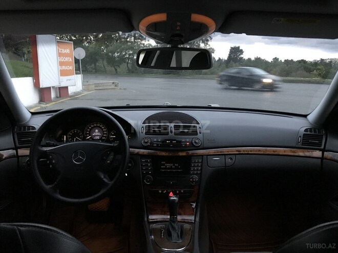 Mercedes E 320 2003, 223,000 km - 3.2 л - Bakı