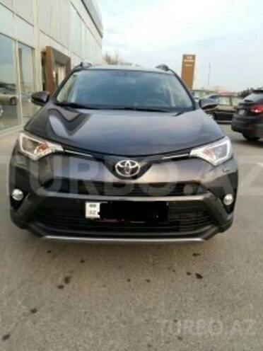 Toyota RAV4 2018, 3,425 km - 0.2 л - Bakı