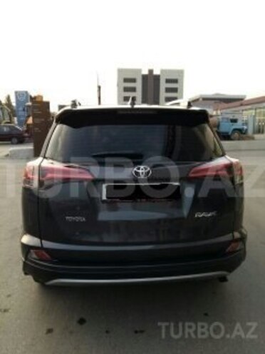Toyota RAV4 2018, 3,425 km - 0.2 л - Bakı