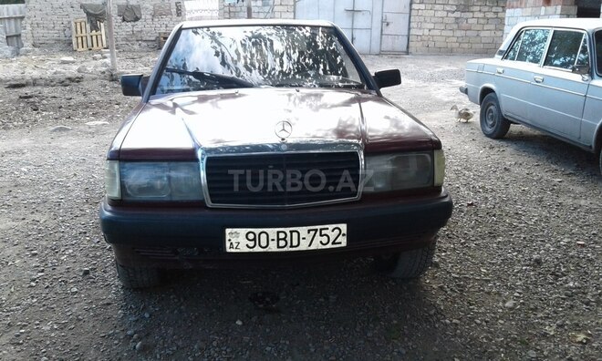 Mercedes 190 1992, 700,000 km - 1.8 л - Yevlax