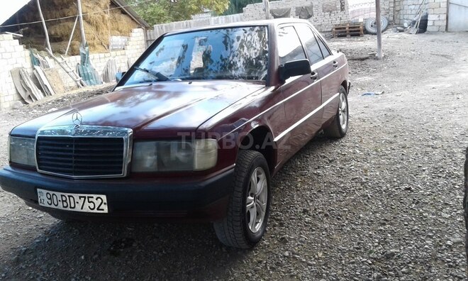 Mercedes 190 1992, 700,000 km - 1.8 л - Yevlax