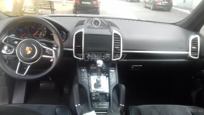 Porsche Cayenne 2017, 29,000 km - 3.6 л - Bakı