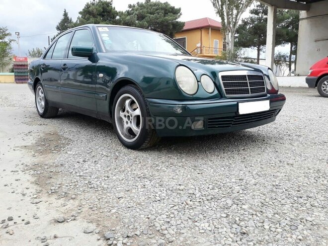 Mercedes E 220 1996, 652,856 km - 2.2 l - Bakı