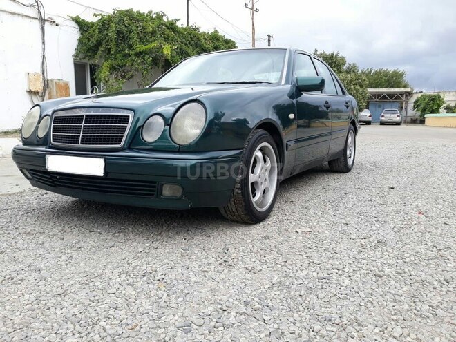 Mercedes E 220 1996, 652,856 km - 2.2 l - Bakı