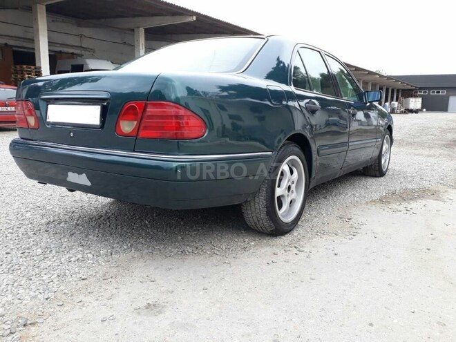 Mercedes E 220 1996, 652,856 km - 2.2 l - Bakı