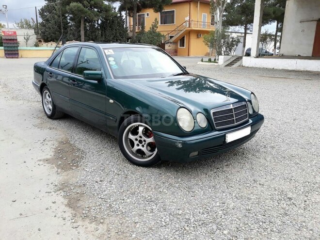 Mercedes E 220 1996, 652,856 km - 2.2 l - Bakı