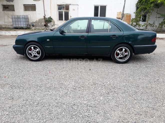 Mercedes E 220 1996, 652,856 km - 2.2 l - Bakı