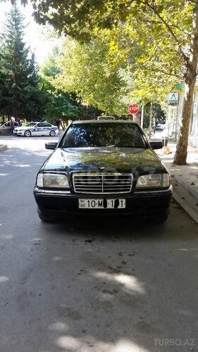 Mercedes C 200 2000, 270,000 km - 2.0 l - Bakı