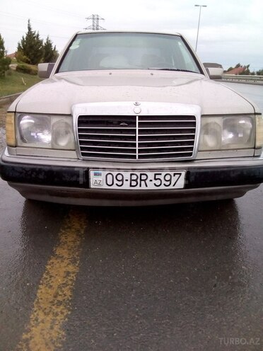 Mercedes E 200 1990, 419,127 km - 2.0 л - Bakı