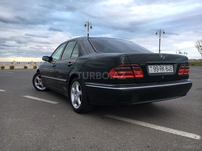 Mercedes E 280 2000, 298,000 km - 2.8 л - Sumqayıt