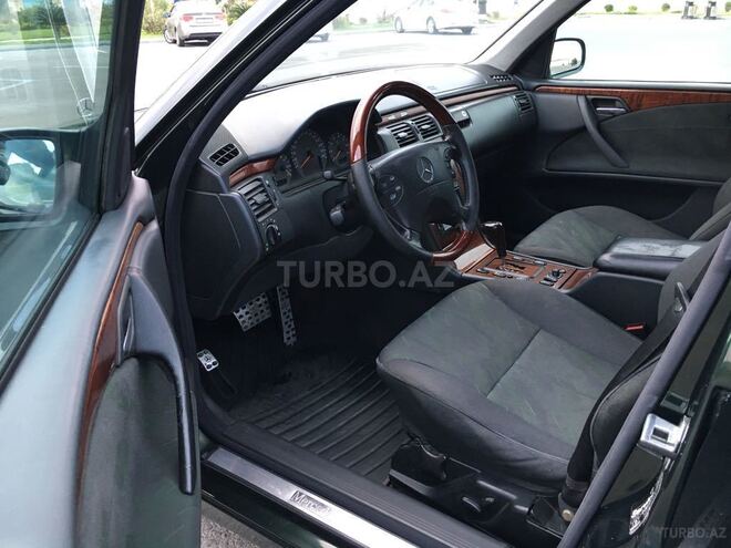 Mercedes E 280 2000, 298,000 km - 2.8 л - Sumqayıt