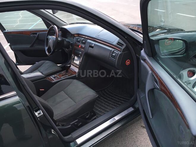 Mercedes E 280 2000, 298,000 km - 2.8 л - Sumqayıt