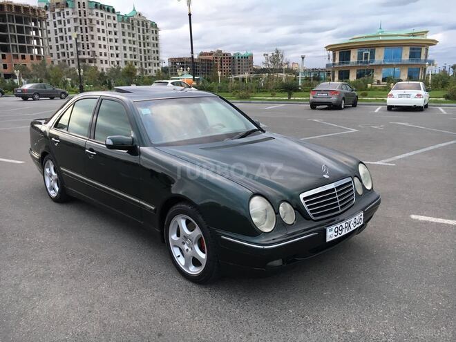 Mercedes E 280 2000, 298,000 km - 2.8 л - Sumqayıt