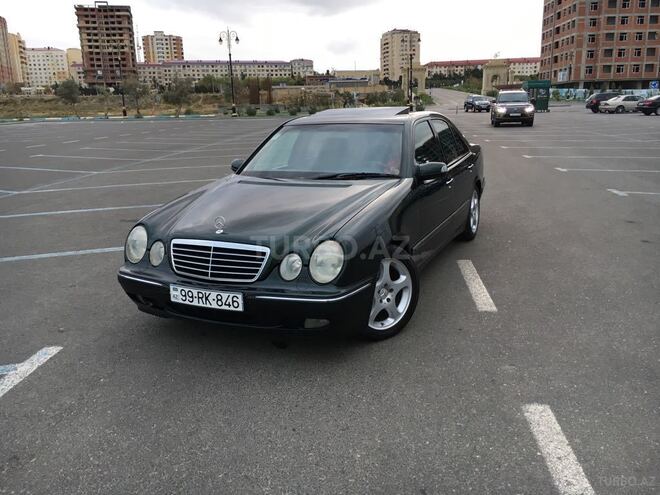 Mercedes E 280 2000, 298,000 km - 2.8 л - Sumqayıt