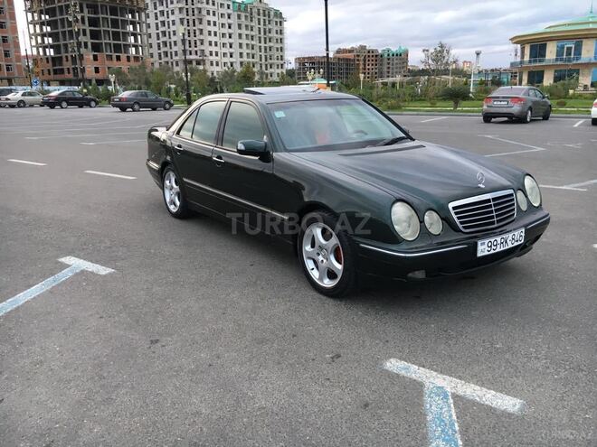 Mercedes E 280 2000, 298,000 km - 2.8 л - Sumqayıt