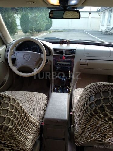 Mercedes C 230 1997, 257,000 km - 2.3 l - Gəncə
