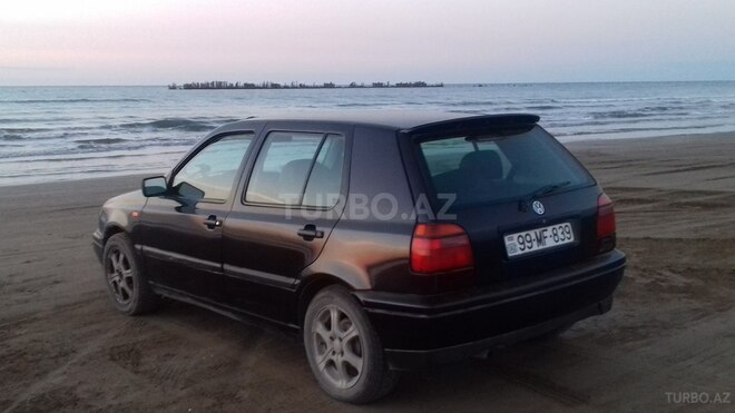 Volkswagen Golf 1996, 370,000 km - 1.6 л - Bakı