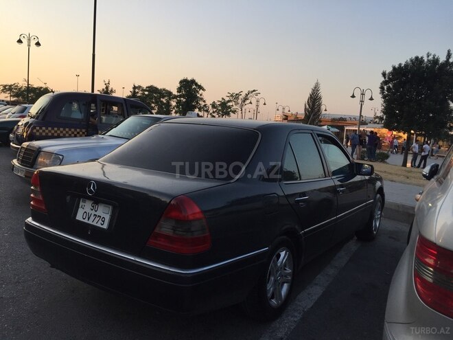 Mercedes C 220 1995, 251,000 km - 2.2 l - Bakı