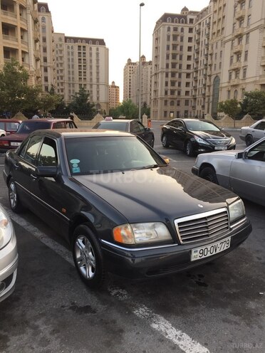 Mercedes C 220 1995, 251,000 km - 2.2 l - Bakı