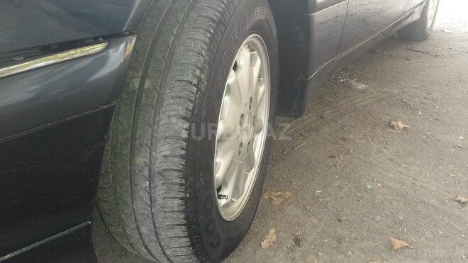 Mercedes C 230 1998, 248,000 km - 2.3 l - Mingəçevir