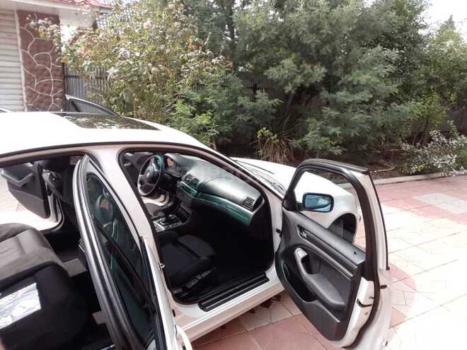 BMW 320 2004, 110,000 km - 2.2 л - Bakı