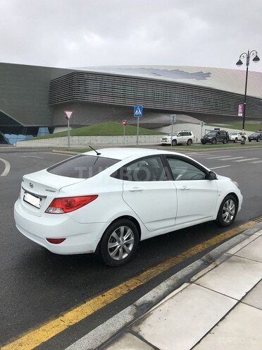 Hyundai Accent 2011, 140,000 km - 1.6 l - Bakı