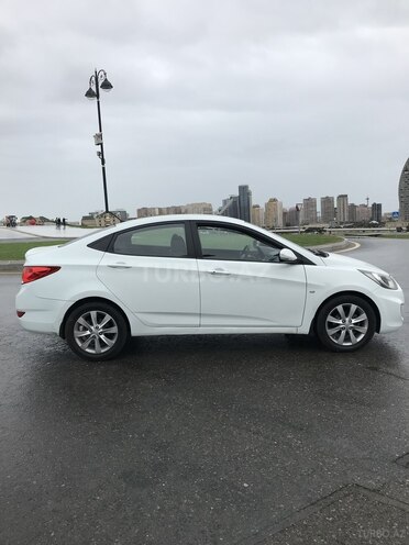 Hyundai Accent 2011, 140,000 km - 1.6 l - Bakı