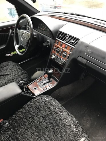 Mercedes C 200 1995, 368,000 km - 2.0 l - Bakı