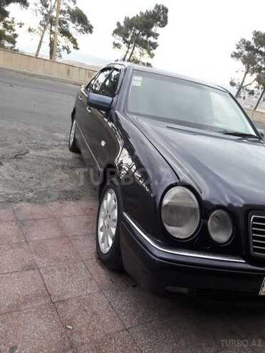 Mercedes E 240 1998, 229,000 km - 2.4 l - Bakı
