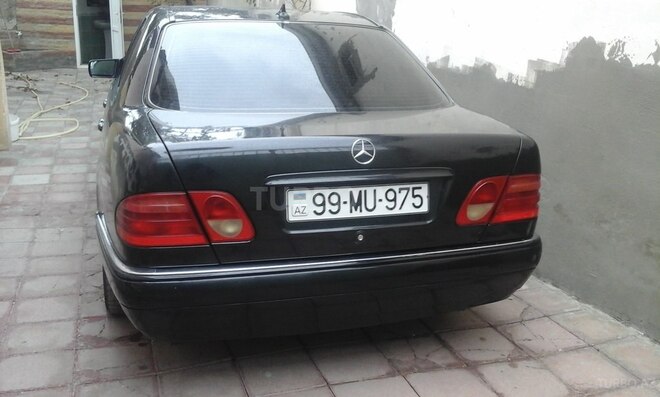 Mercedes E 230 1995, 360,000 km - 2.3 l - Bakı