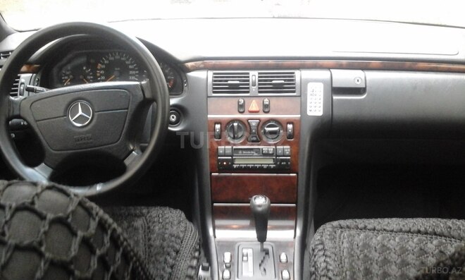 Mercedes E 230 1995, 360,000 km - 2.3 l - Bakı