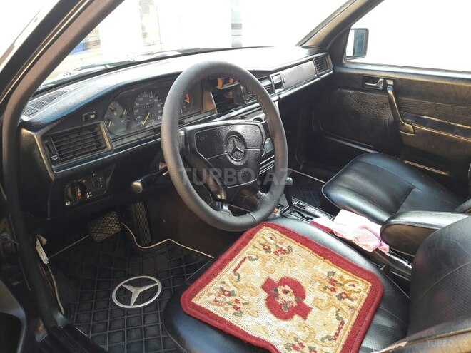 Mercedes 190 1993, 380,000 km - 2.0 л - Bakı