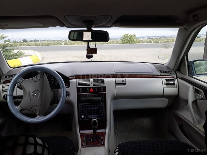 Mercedes E 240 2000, 220,000 km - 2.4 l - Şəmkir