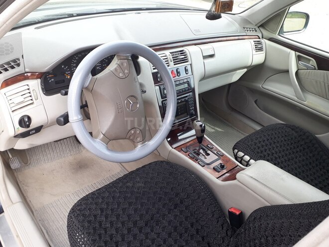 Mercedes E 240 2000, 220,000 km - 2.4 l - Şəmkir