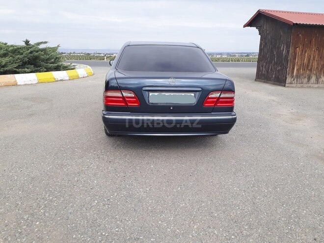 Mercedes E 240 2000, 220,000 km - 2.4 l - Şəmkir