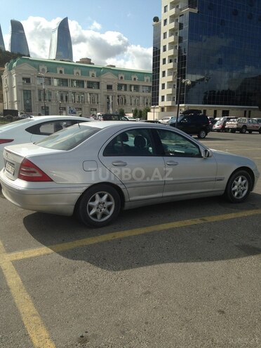 Mercedes C 200 2001, 370,000 km - 2.0 l - Bakı