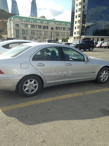 Mercedes C 200 2001, 370,000 km - 2.0 l - Bakı