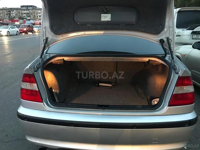 BMW 318 2002, 233,000 km - 2.0 l - Bakı