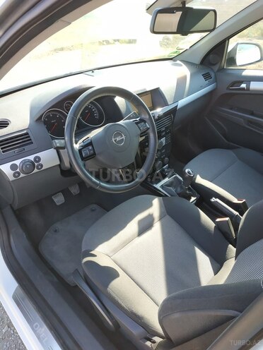 Opel Astra 2010, 154,000 km - 1.7 l - Xızı