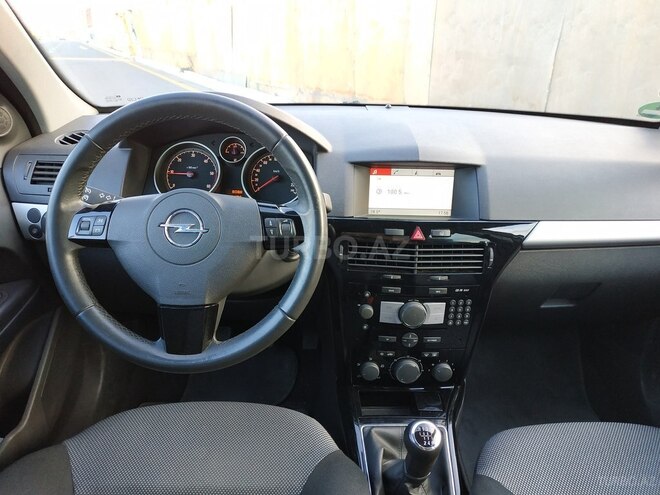 Opel Astra 2010, 154,000 km - 1.7 l - Xızı