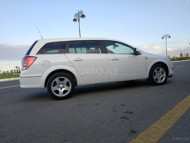Opel Astra 2010, 154,000 km - 1.7 l - Xızı