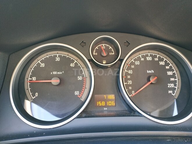 Opel Astra 2010, 154,000 km - 1.7 l - Xızı