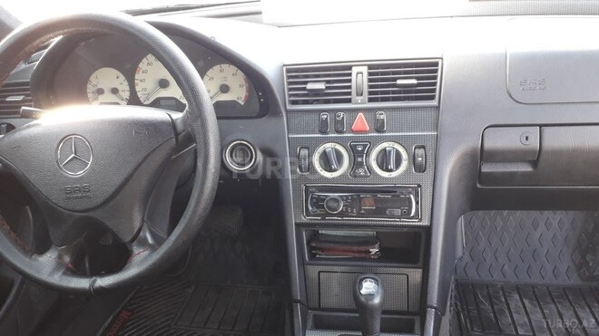 Mercedes C 220 2000, 450,000 km - 2.2 л - Bakı