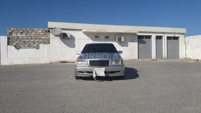 Mercedes C 220 2000, 450,000 km - 2.2 л - Bakı