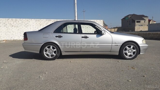 Mercedes C 220 2000, 450,000 km - 2.2 л - Bakı