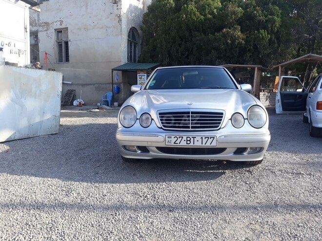 Mercedes E 280 1999, 295,000 km - 2.8 l - Gəncə