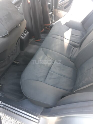 Mercedes E 280 1999, 295,000 km - 2.8 l - Gəncə