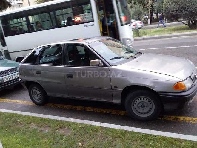 Opel Astra 1992, 409,179 km - 1.4 l - Sumqayıt